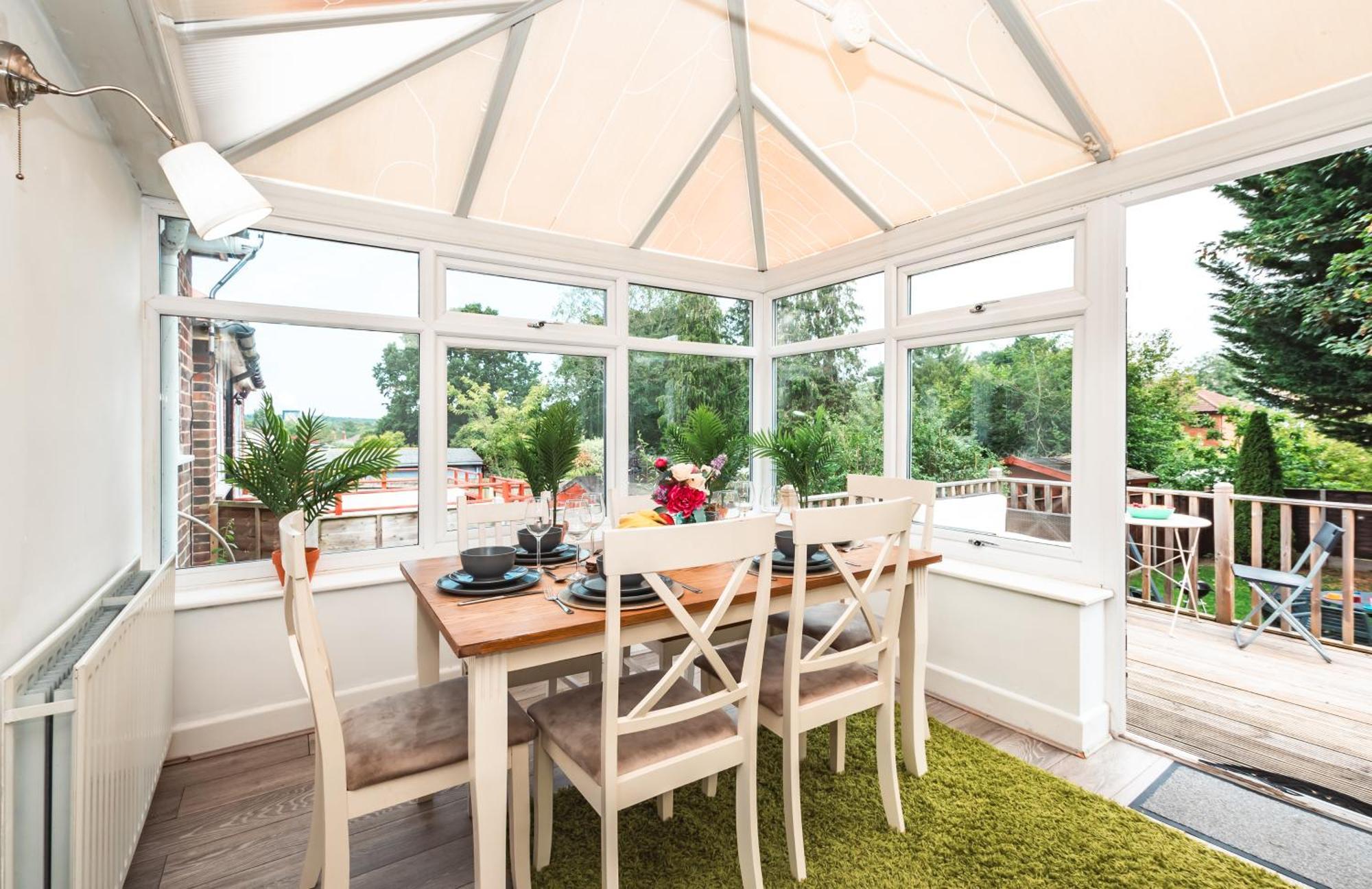 Family Gathering Bungalow Southampton Exterior foto