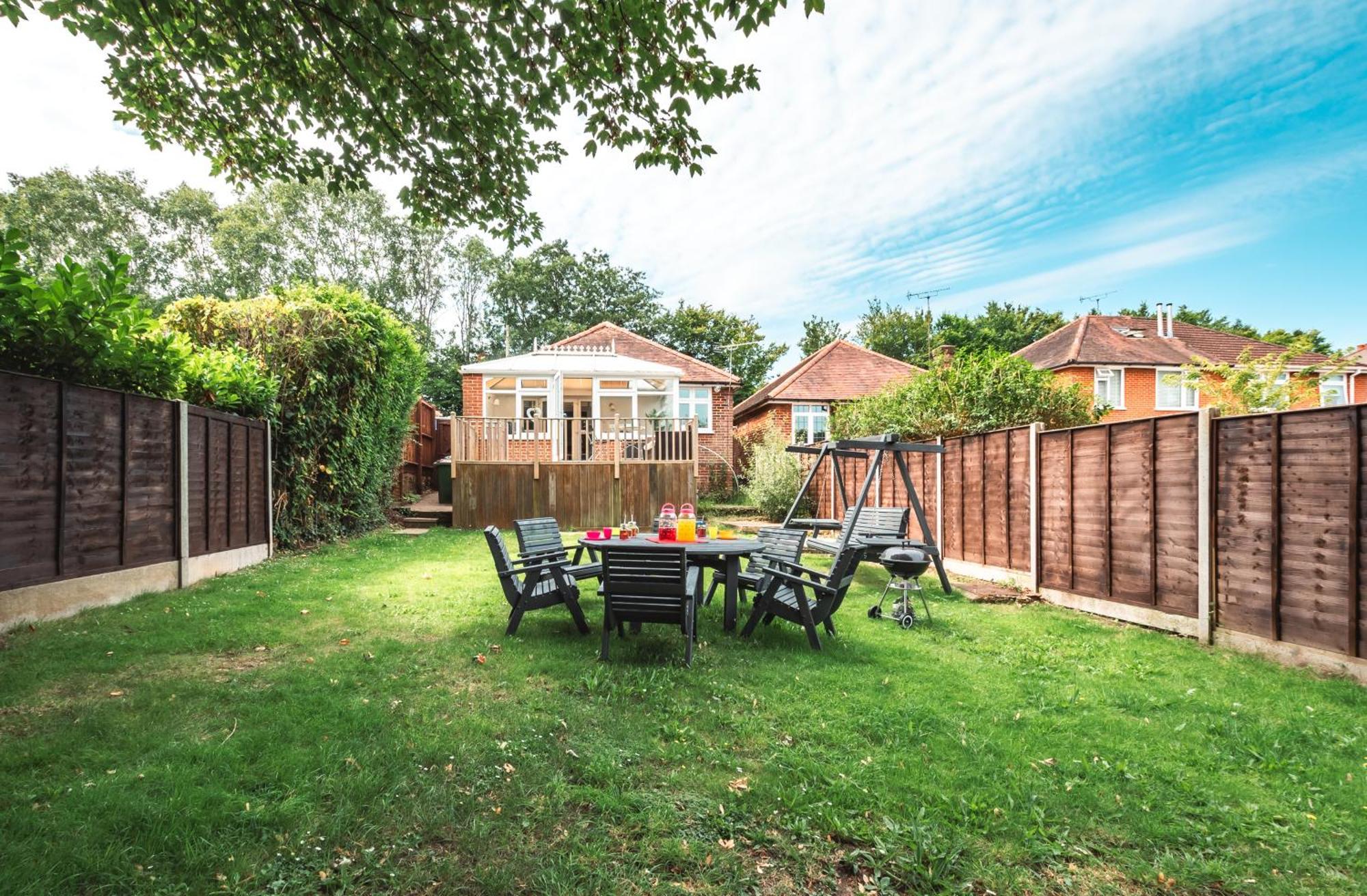Family Gathering Bungalow Southampton Exterior foto